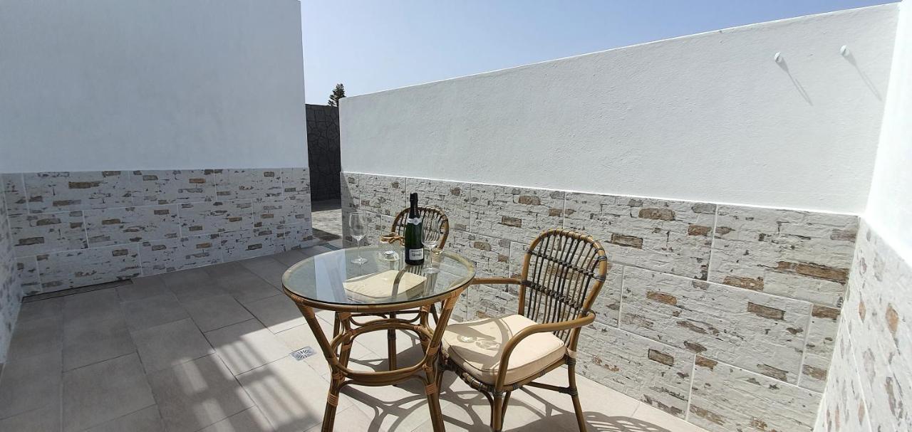Apartamento Las Brisas Playa Blanca  Exterior photo